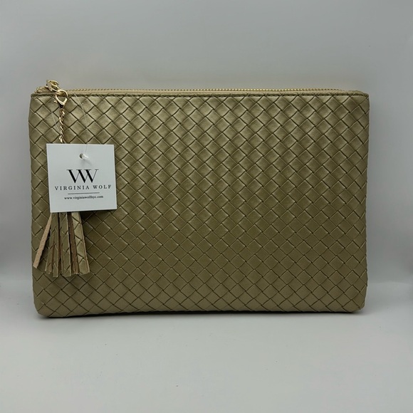 Virginia Wolf Gold Clutch Wristlet - Picture 1 of 4